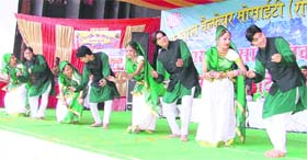 Artistes from Delhi perform at the ‘Holi mangal milan’ organised by the Garhwal Welfare Society in Ludhiana