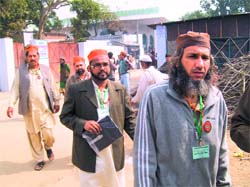 Pakistani pilgrims at the Sabir Baba shrine in Peeran Kaliyar.