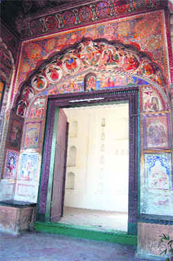 A gate of the shrine. 