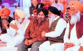 Deputy CM Sukhbir Badal, SGPC president Avtar Singh Makkar, Prem Singh Chandumajra and Sukhdev Singh Dindhsa at a political conference in Anandpur Sahib on Sunday