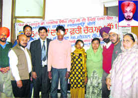 Patients who received eyes of Prabhdeep along with the victims relatives; (inset) Prabhdeep. 