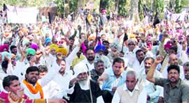 Contractors hold a rally in Ludhiana on Tuesday