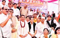 Former Cabinet minister Subodh Uniyal addresses a gathering in Haridwar on Wednesday