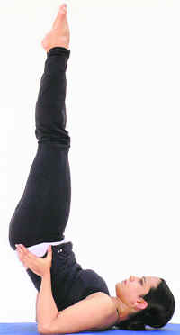 Vipritkarni mudra