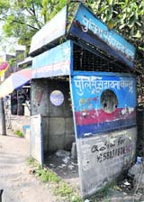 A police post in a dilapidated condition near MKP Girls College in Dehradun.