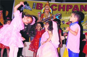 Children perform during the annual day function of Bachpan School at Abhinaw Theatre in Jammu
