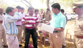 Officials raid an illegal colony site in Gurgaon