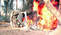 A car catches fire on the Sadik-Ferozepur road 