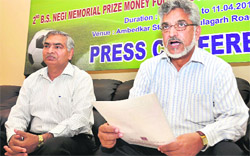 Tauqueer Hussain, Chief HRD of ONGC, announces the schedule of the 2nd BS Negi Memorial Prize Money State-level Football Tournament in Dehradun on Saturday.