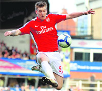 Arsenals Niklas Bendtner in action on Saturday.