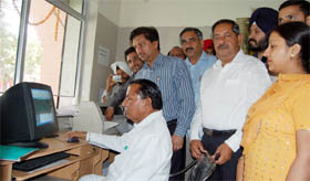 Technical Education Minister Swarana Ram inaugurates the first computerised farad kendra in Phagwara.