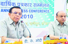 Executive Director, BHEL, DK Mody addresses mediapersons in Haridwar on Sunday.