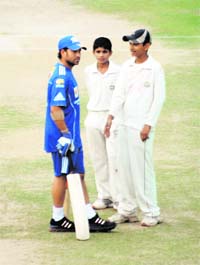 Budding cricketers get valuable cricketing mantras from Master Blaster Sachin Tendulkar at PCA Stadium, Mohali