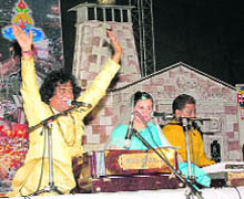 Piyush and Kailash perform at a Swar Ganga show in Haridwar.