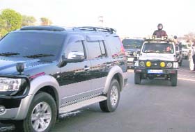 A cavalcade of Dera Sacha Sauda chief Gurmeet Ram Rahim Singh on its way to the court complex in Sirsa