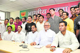 The youths who joined the Bharatiya Janata Yuva Morcha in Dehradun on Sunday. 