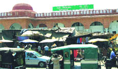 Hoshiarpur bus terminal finds itself gheraoed by kiosks. 