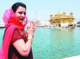 Veteran film actress Poonam Dhillon pays obeisance at the Golden Temple on Tuesday. 