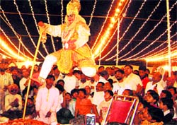 Flying Hanuman has become a centre of attraction at jagrans in Ahmedgarh.