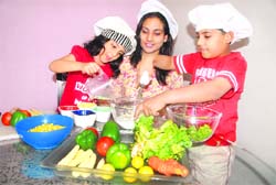 Aditi Mehrotra with kids Abhyudai and Aaira