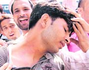Clerk Mohan Sharma who was allegedly bashed up by an advocate in Chandigarh.
