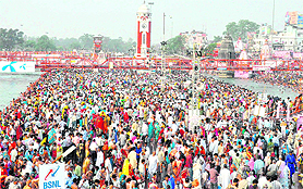 Rush of devotees during the Maha Kumbh.