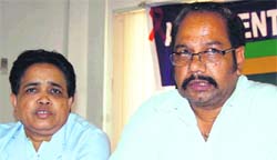 Dr SD Joshi, Secretary of the Provincial Medical and Health Services, addresses a press conference in the Doon Hospital on Thursday.