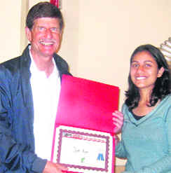 Jyoti Arya of Bhiwani gets the Best Undergraduate Student Paper Award at an international symposium in Tampa, Florida, USA. 
