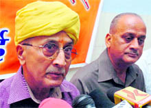BB Raina (left), founder of the Bhagwan Parshuram Janamutsav Shoba Yatra Samiti, addresses mediapersons in Jammu on Saturday