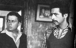 Pankaj Kapoor and Naseeruddin Shah in Khandahar 