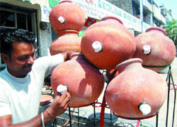 The demand for earthen pitchers has increased owing to the rising mercury and frequent power cuts