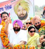 Capt Amarinder Singh with wife Preneet Kaur in Patiala 