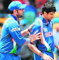 Yuvraj Singh  (L) and Ashish Nehra
