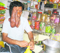 Govardhan Das of Lehari village in Bathinda hasnt let a rare physical deformity come in way of his zest for life.