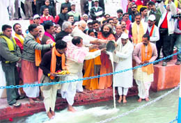 Former Deputy Prime Minister LK Advani, Uttarakhand Chief Minister Ramesh Pokhriyal Nishank and former Madhya Pradesh Chief Minister Uma Bharti launch the Sparsh Ganga campaign at Gangotri
