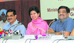 Union Tourism Minister Kumari Selja, Chandigarh Home Secretary Ram Niwas (right) and Additional Secretary Tourism Sanjay Kothari at a press conference in Hotel Mountview, Chandigarh, 