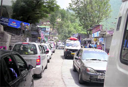 Traffic jam due to the protest at Kempty near Mussoorie on Tuesday