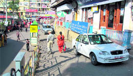 A wrongly parked vehicle on a road in Shimla