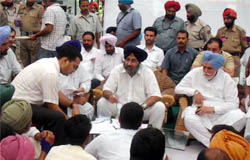 Deputy Chief Minister Sukhbir Singh Badal holding a sangat darshan at Chak Panj Kohi village in Ferozepur on Wednesday.
