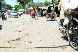 The road leading to Amritsar cantonment in Ward 52 waits to be relaid. 