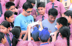 Sanjay and Onir give tips on film making at Ryan International School