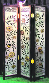 Partition with gold leaf work