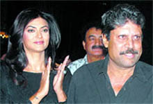 Sushmita Sen with Kapil Dev in Taj Hotel, Chandigarh, on Saturday. Sen was in the city to announce the winner of I am Spirit, a sub-contest for I am She