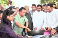 Chief Minister Ramesh Pokhriyal Nishank along with shopkeepers of the Chakrota Road area in Dehradun on Saturday.
