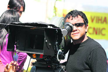 A self-taught filmmaker, Dibakar Banerjees innovative films like Love Sex aur Dhokha, Khosla Ka Ghosla and Oye Lucky, Lucky Oye prove that he doesnt believe in sticking to the beaten path