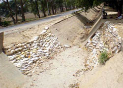 As there is no water in canals, farmers are irrigating fields with groundwater using tube-wells attached to tractors