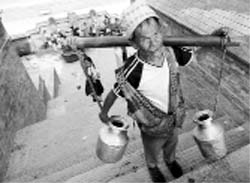 As parties fight, residents of Kathmandu face pre-monsoon water shortage