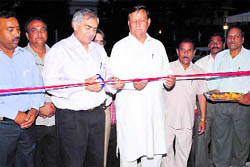 Group General Manager-Chief (ER), ONGC, Sundar Lal inaugurates the Bharat Ratna 