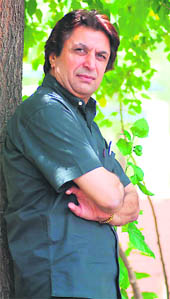 Mangal Dhillon 