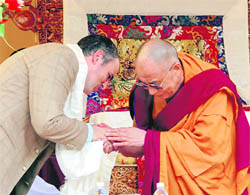 Chief Minister Omar Abdullah welcomes the Dalai Lama at Gulabgarh in Kishtwar on Saturday.